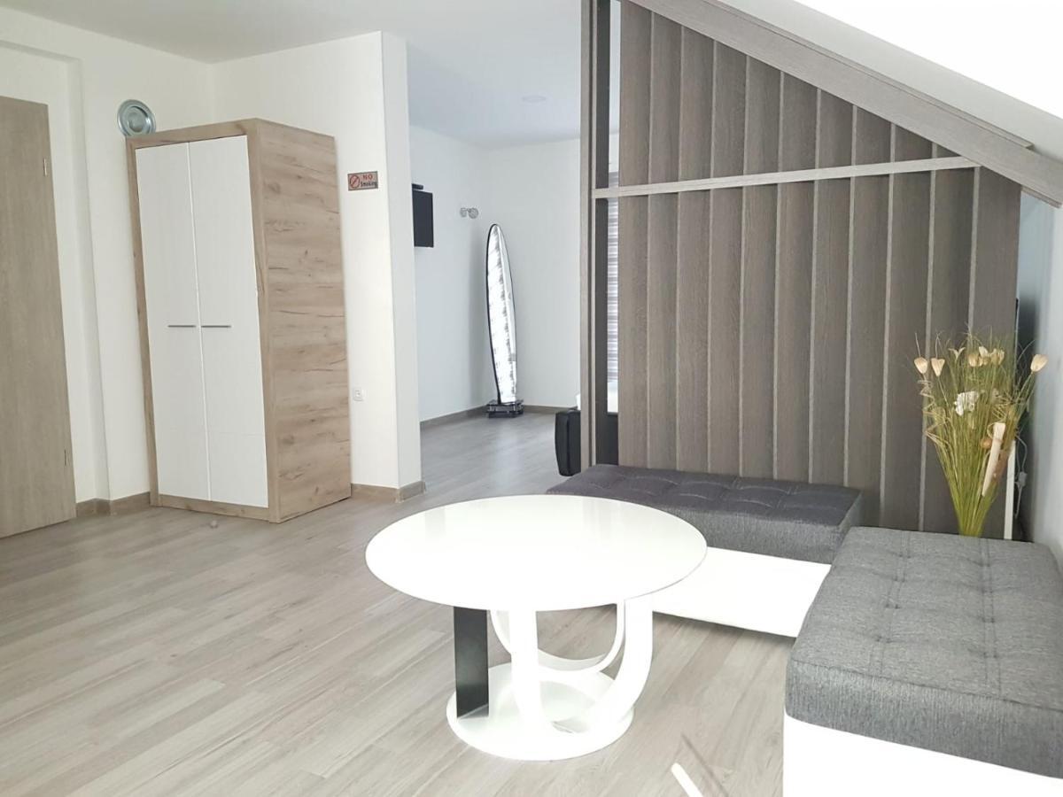 Apartmani Brigita Korenica Exterior foto